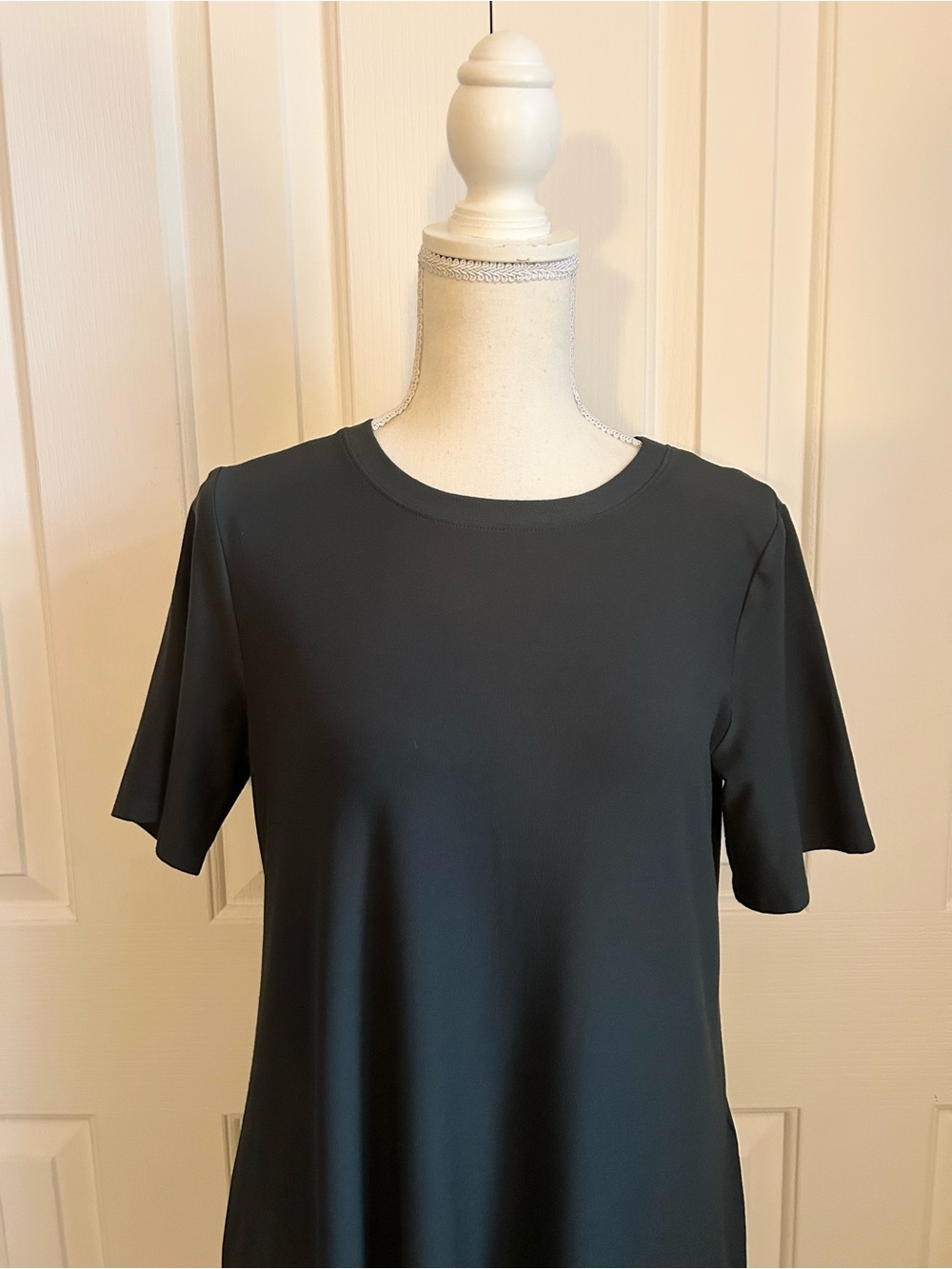 NWT EILEEN FISHER Short Sleeves Stretchable Maxi Dress, Dark Green, Size XS - Picture 2 of 6